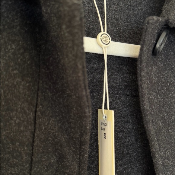 Max Studio Jacket - Small - Picture 6 of 9